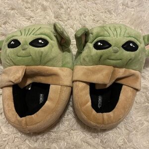 Kids yoda slippers